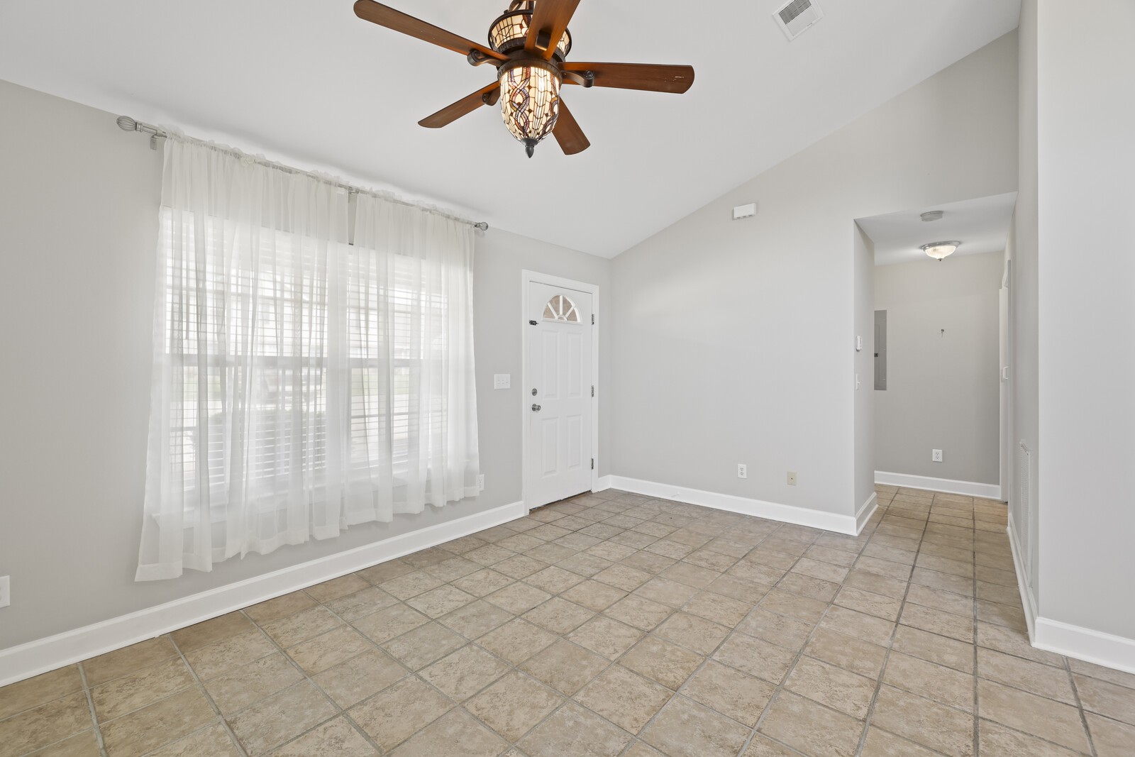 138 Cambridge Dr Unit: C4