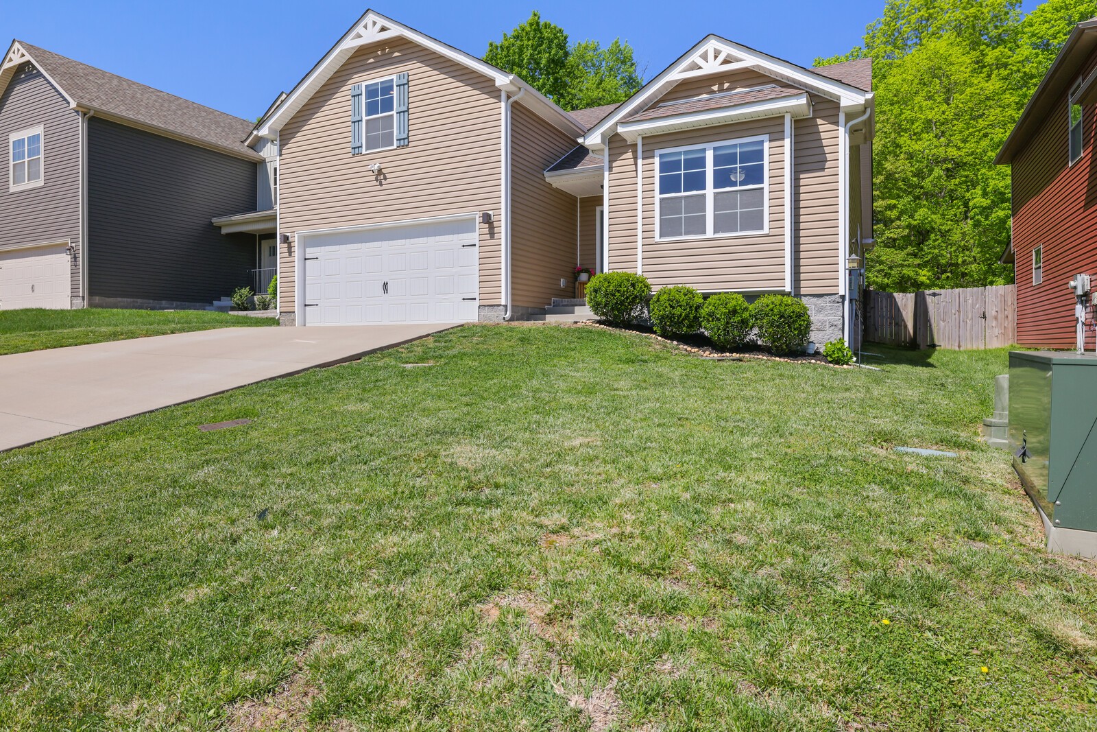 1393 Abby Lou Dr