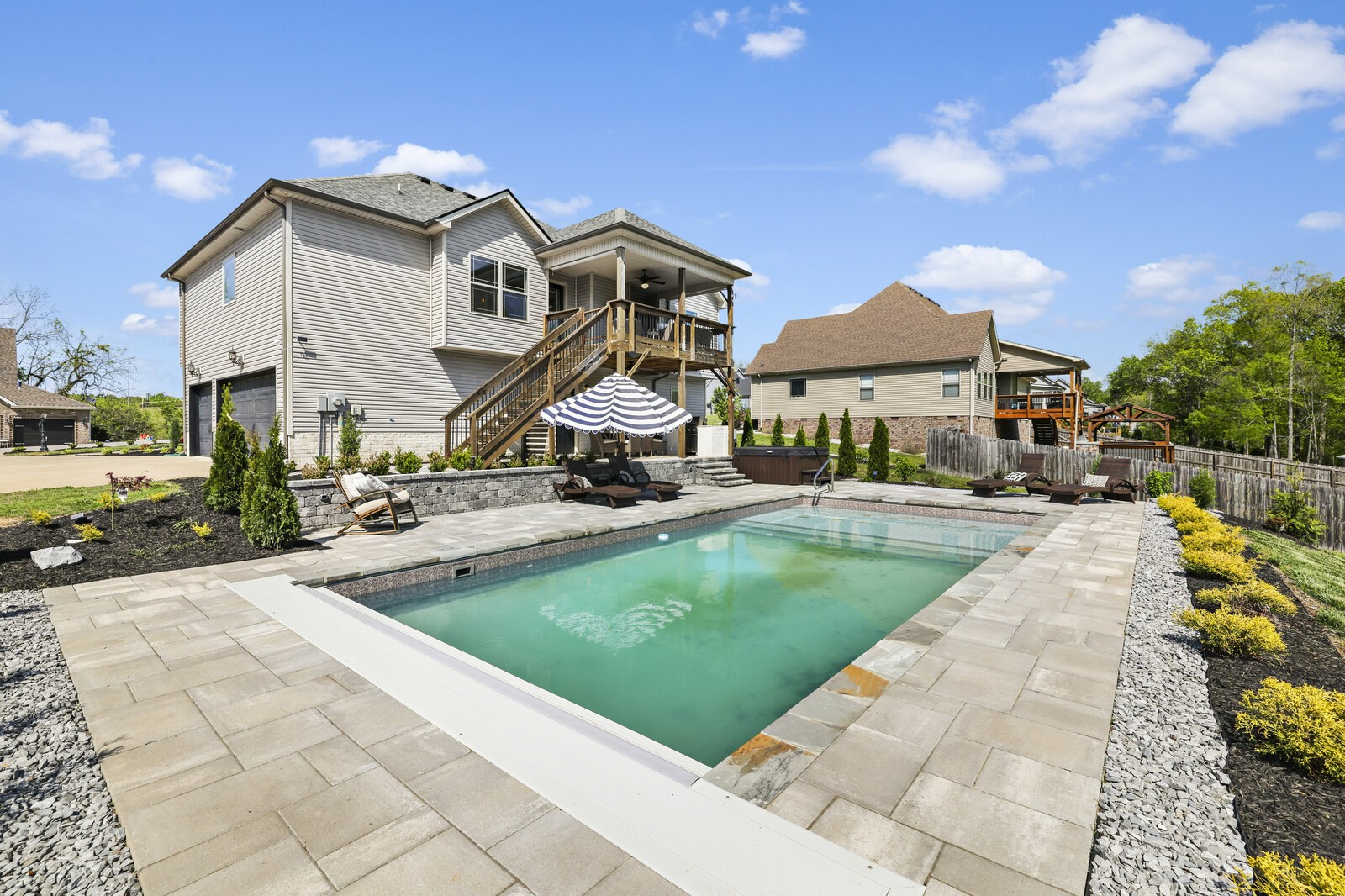 1236 Rich Ellen Dr
