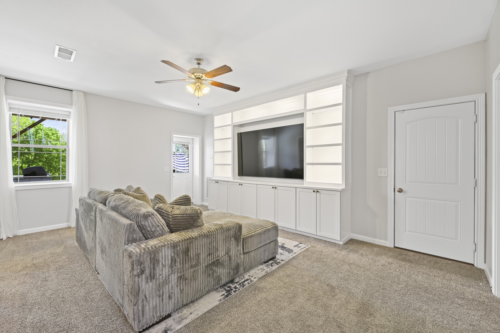 1236 Rich Ellen Dr