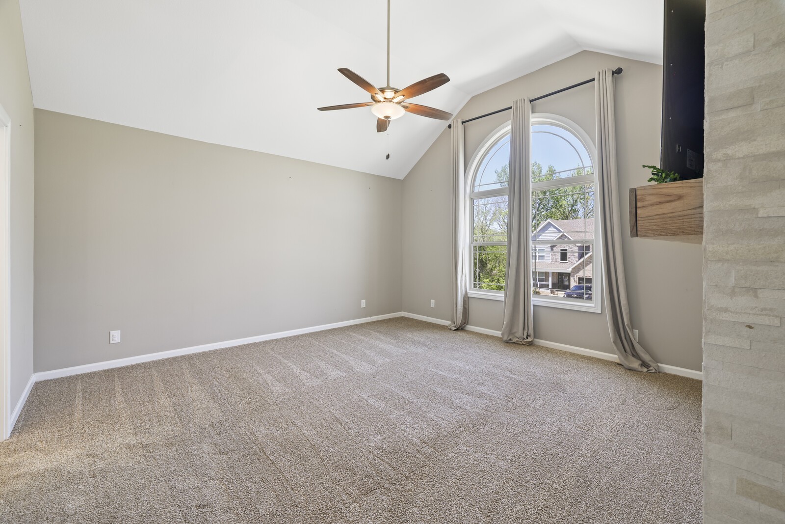 1236 Rich Ellen Dr