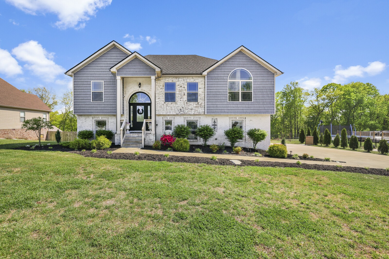 1236 Rich Ellen Dr