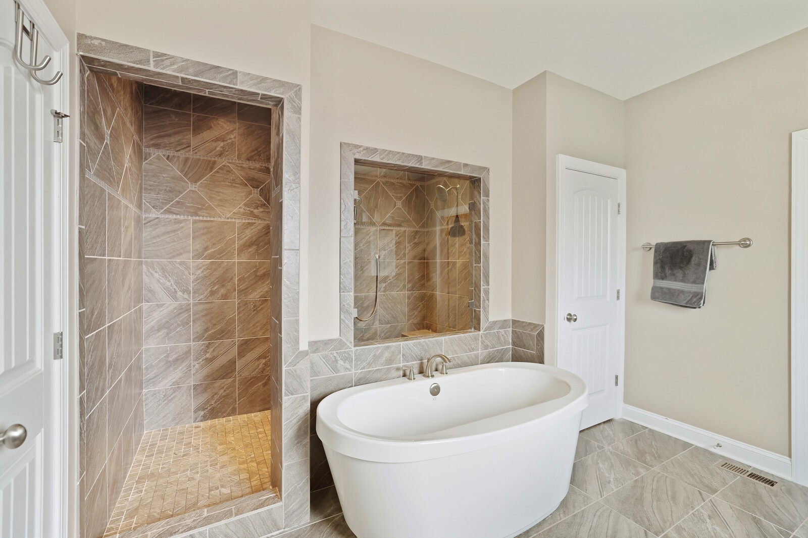 1205 Bobwhite Trl