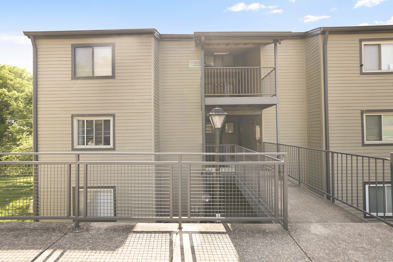 407 Summit Ridge Pl