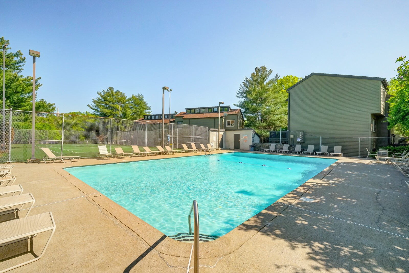 407 Summit Ridge Pl