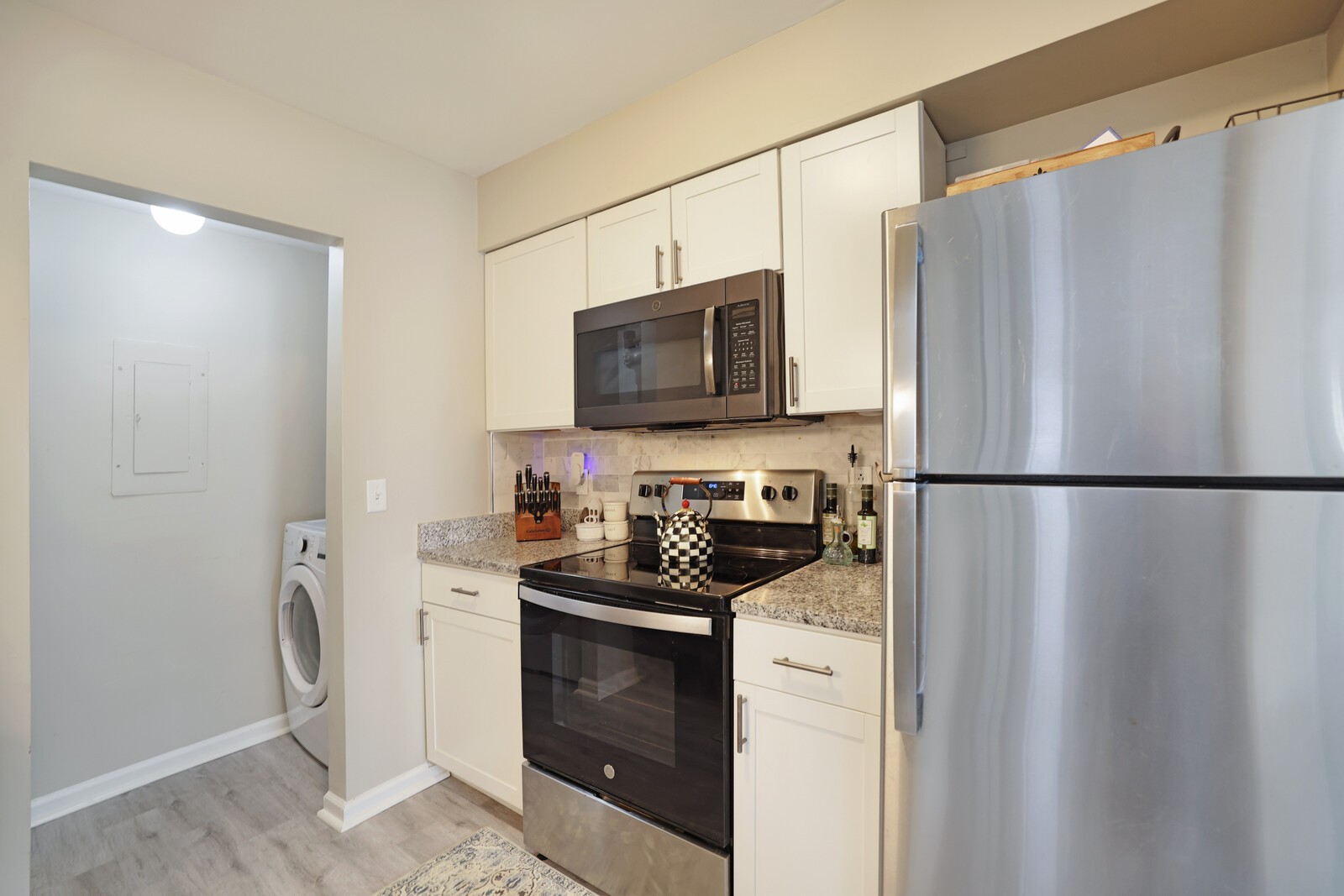 407 Summit Ridge Pl