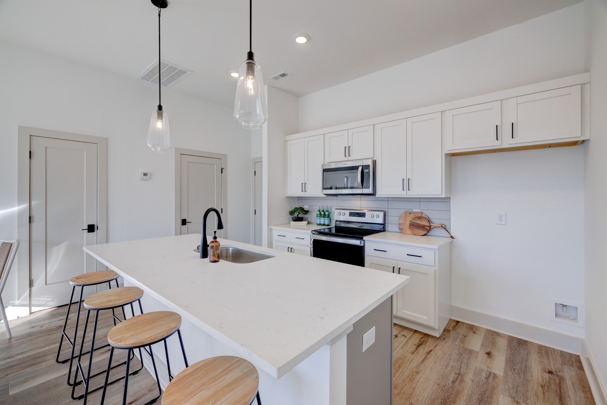 7341 Charlotte Pike Unit: 118 B