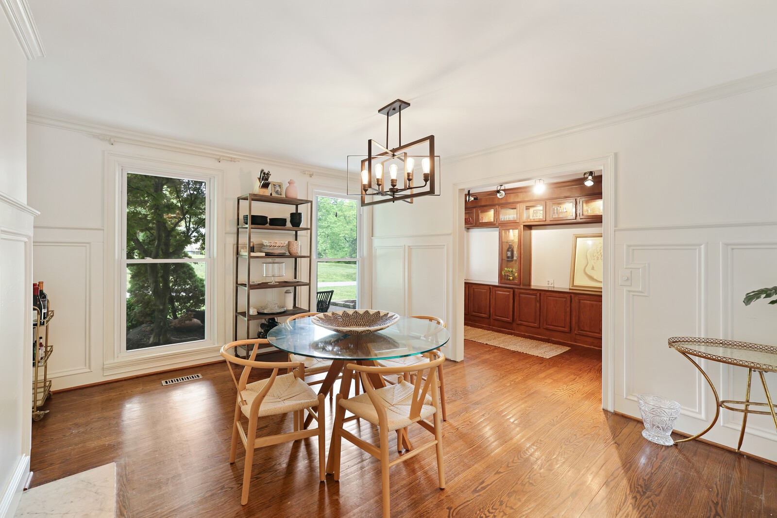 807 Redwood Dr