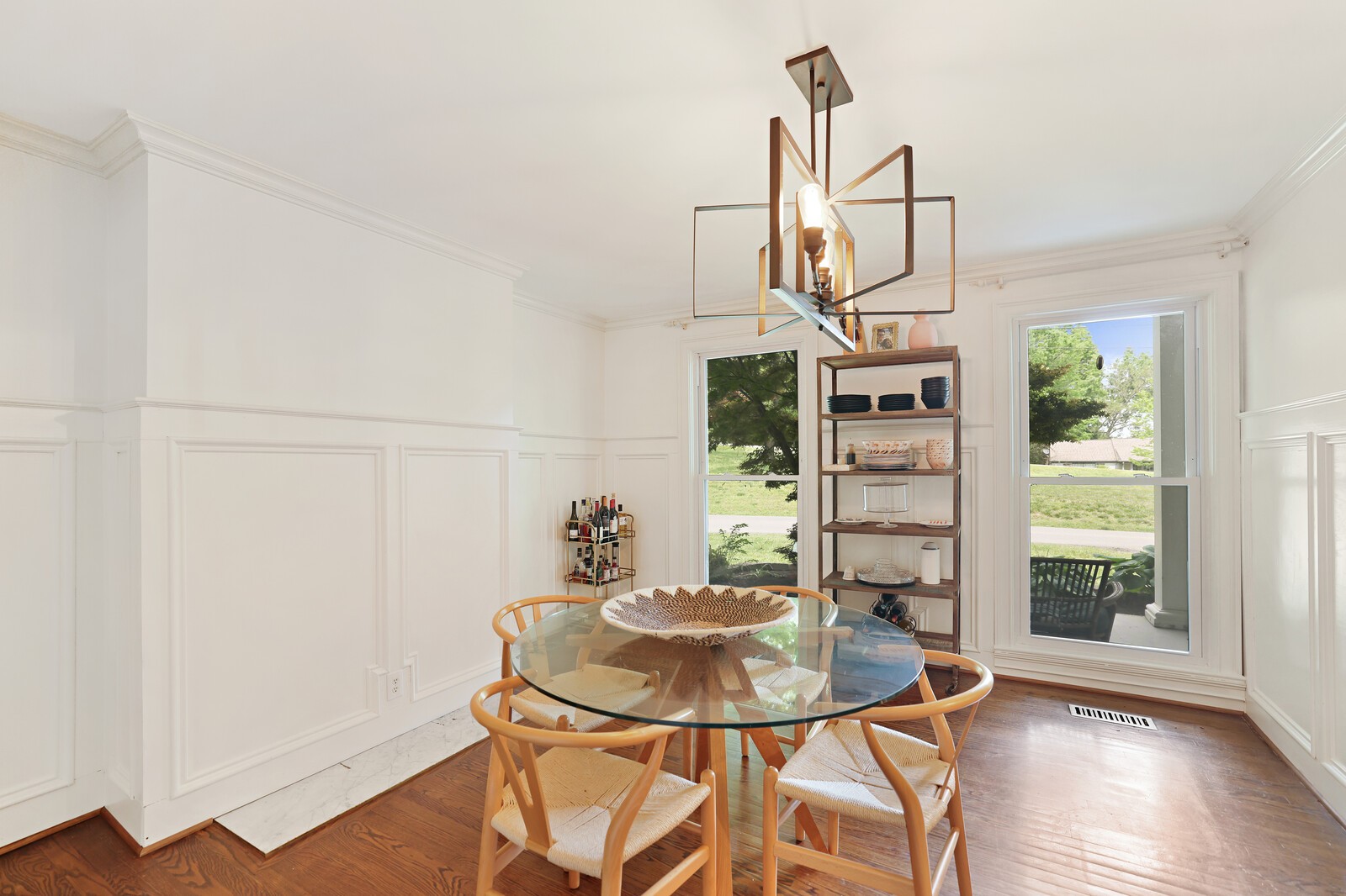 807 Redwood Dr
