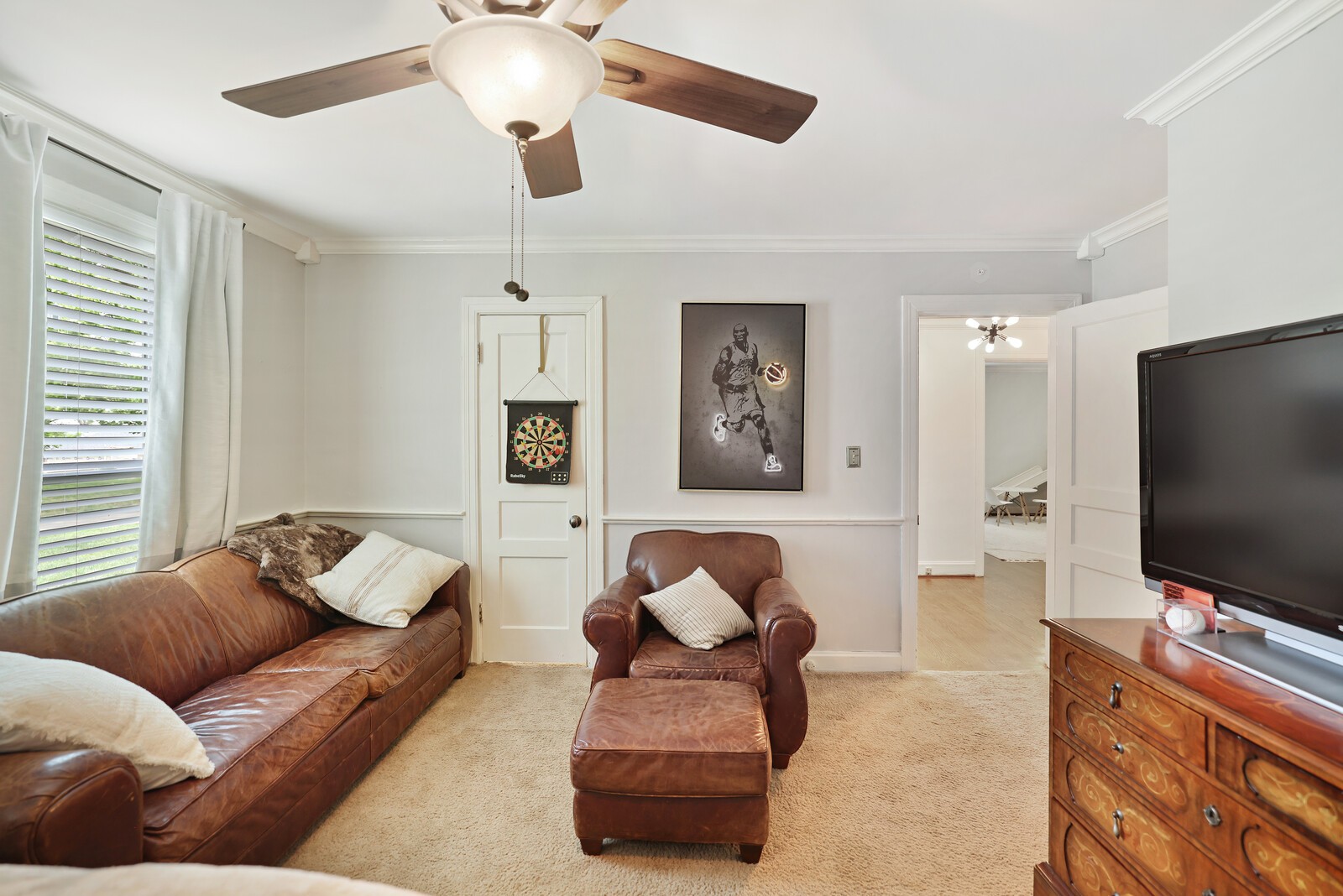 807 Redwood Dr