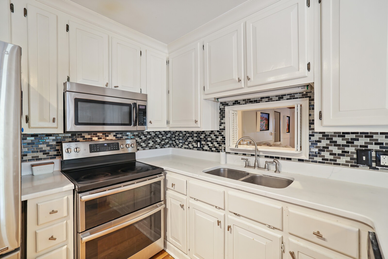 807 Redwood Dr