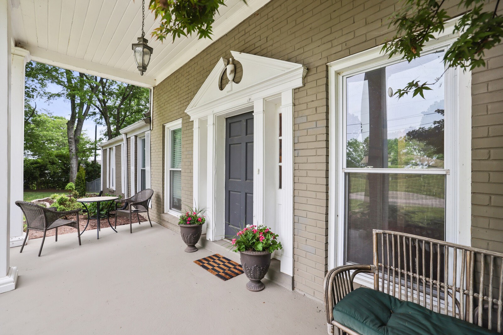 807 Redwood Dr