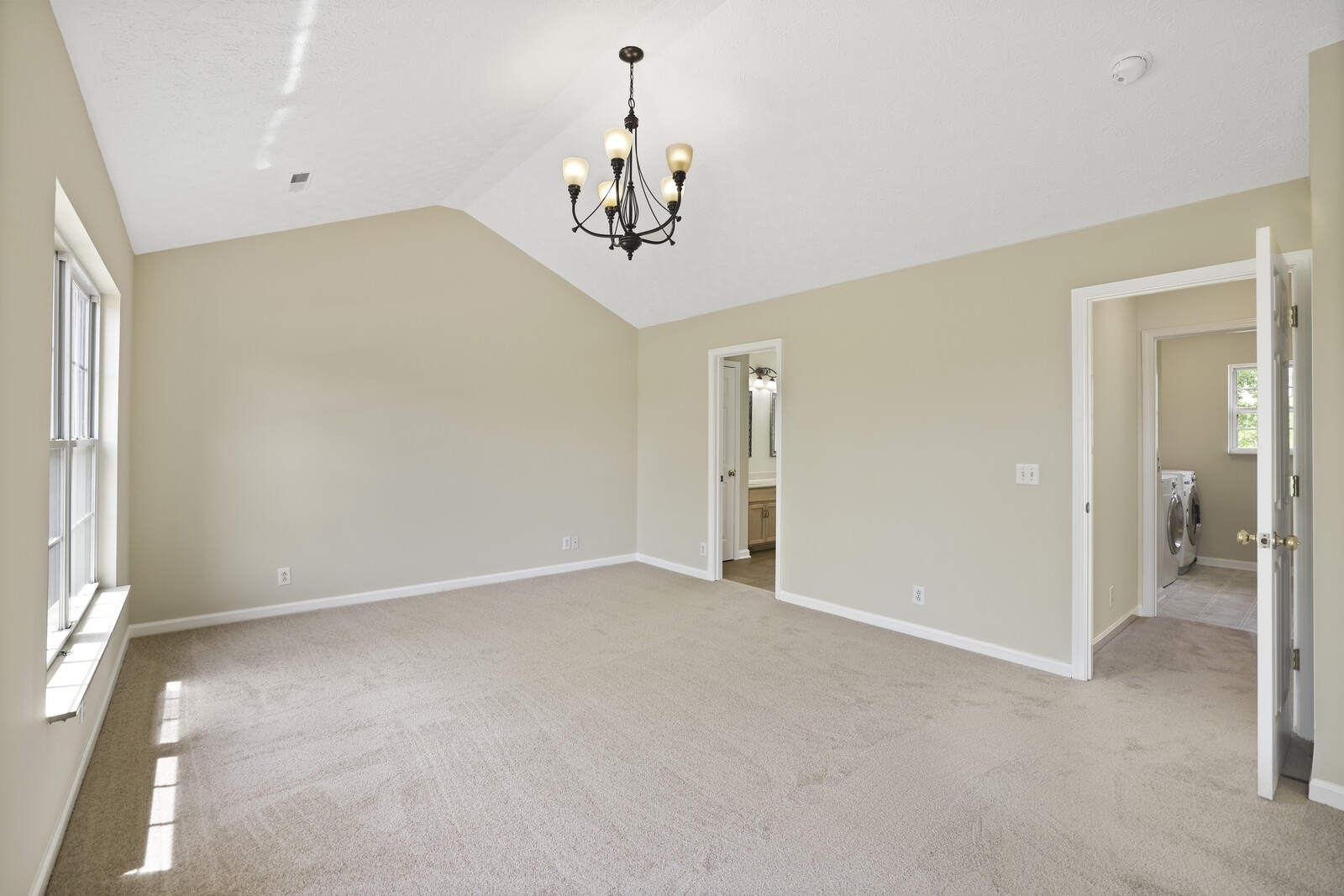 128 Rose Garden Ln