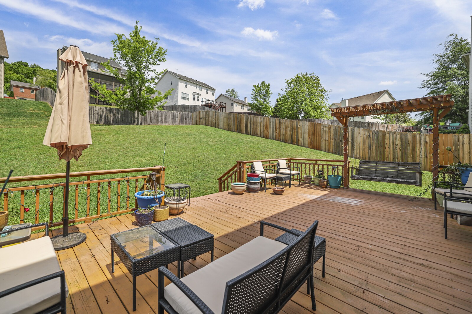 128 Rose Garden Ln