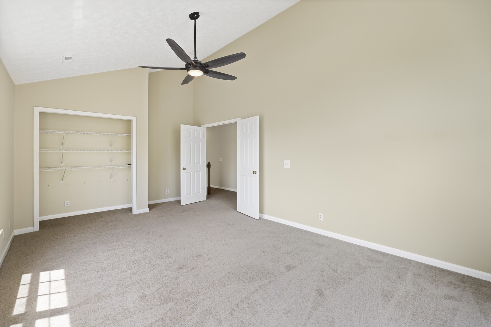 128 Rose Garden Ln