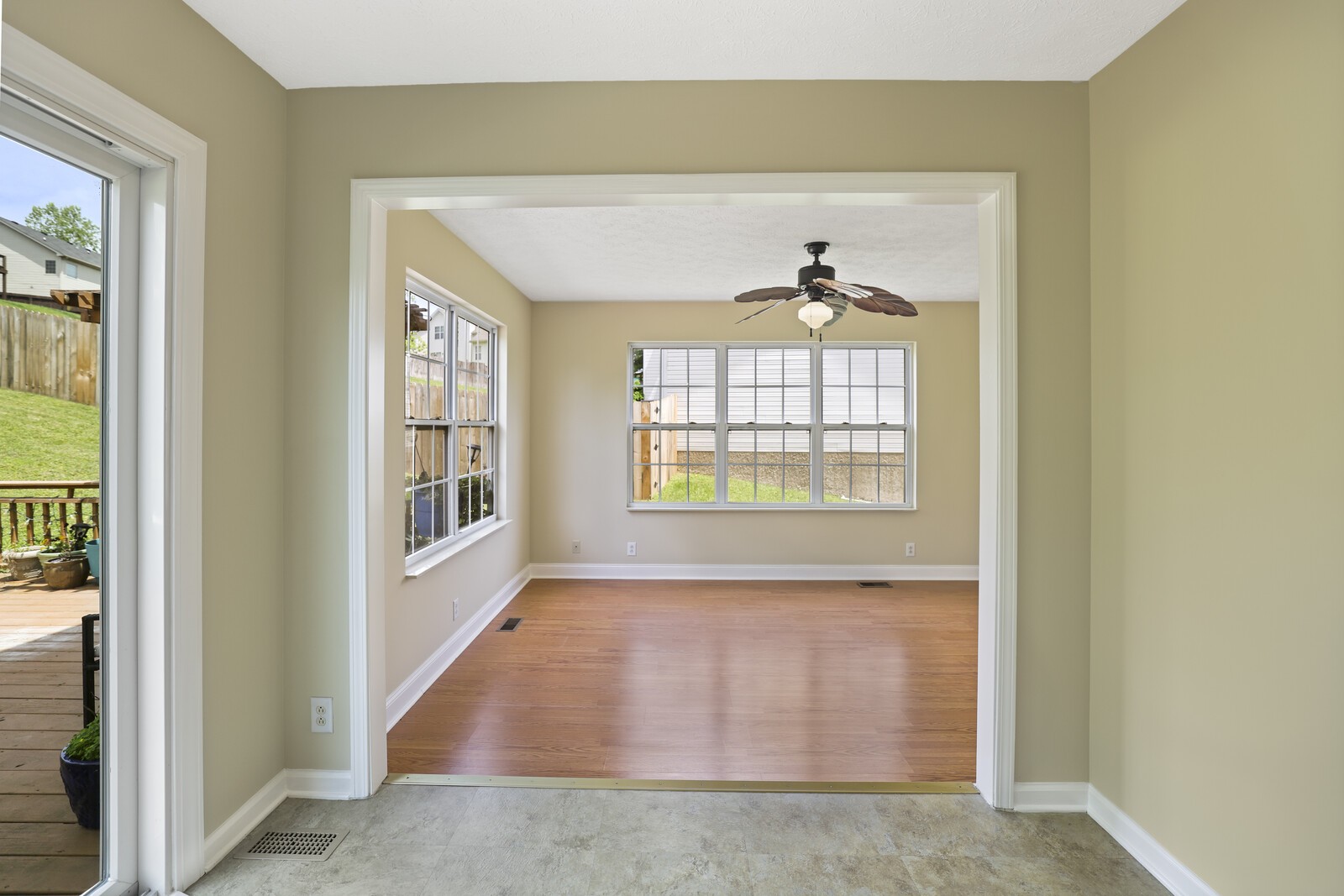 128 Rose Garden Ln