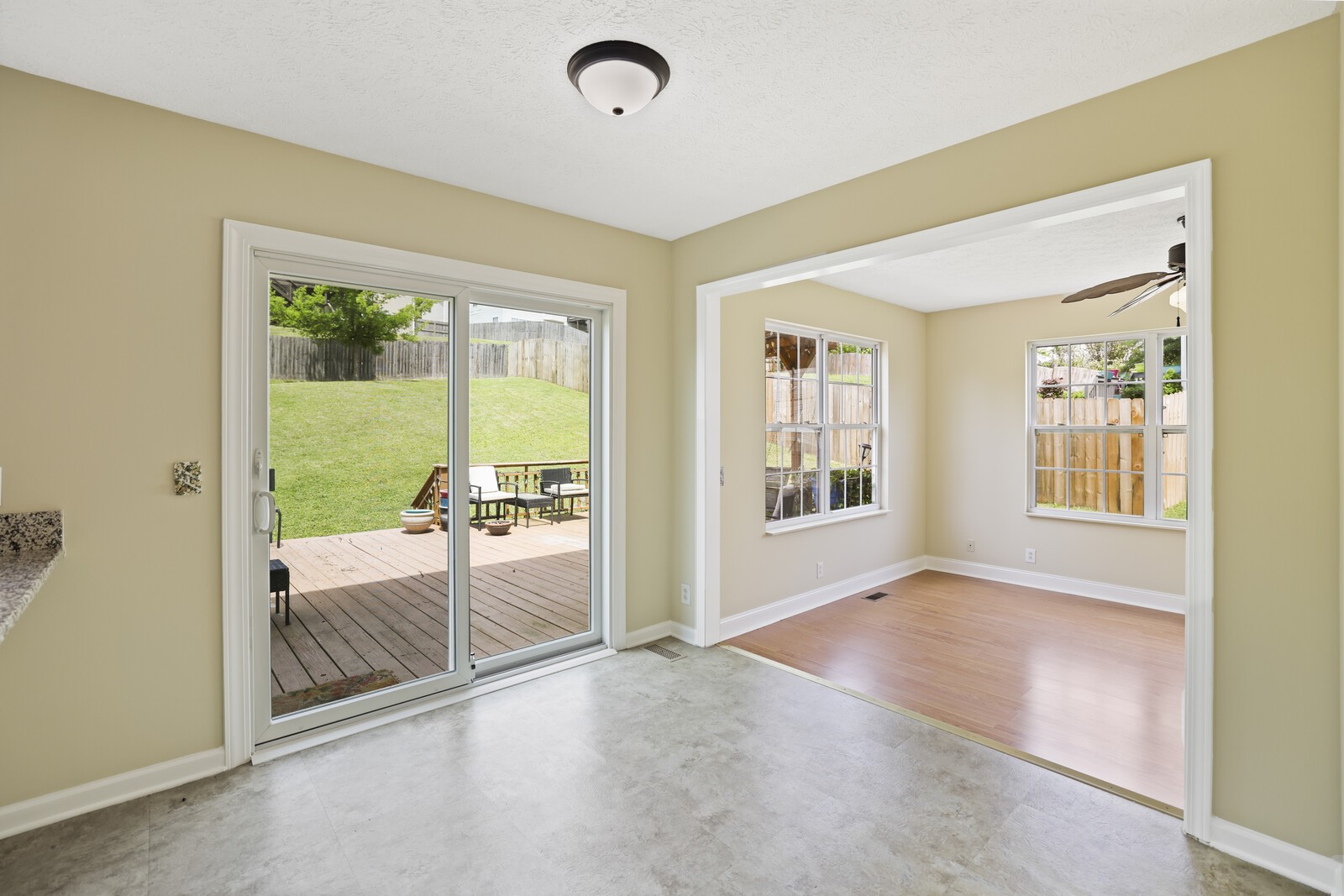 128 Rose Garden Ln