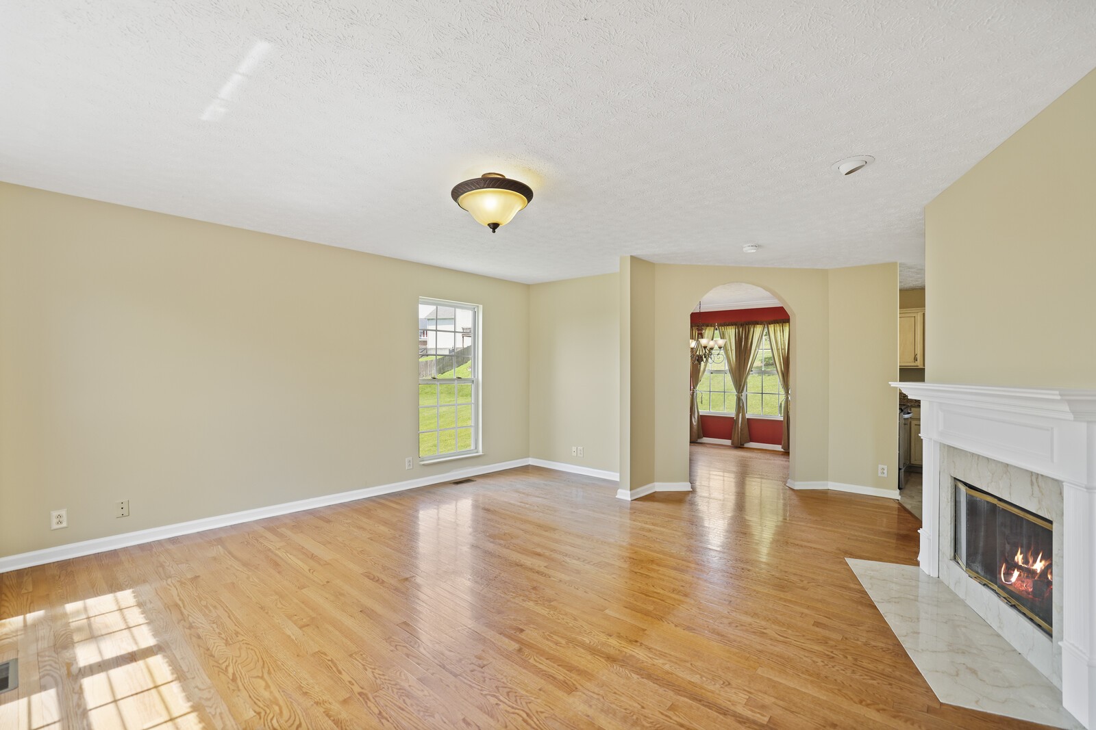 128 Rose Garden Ln