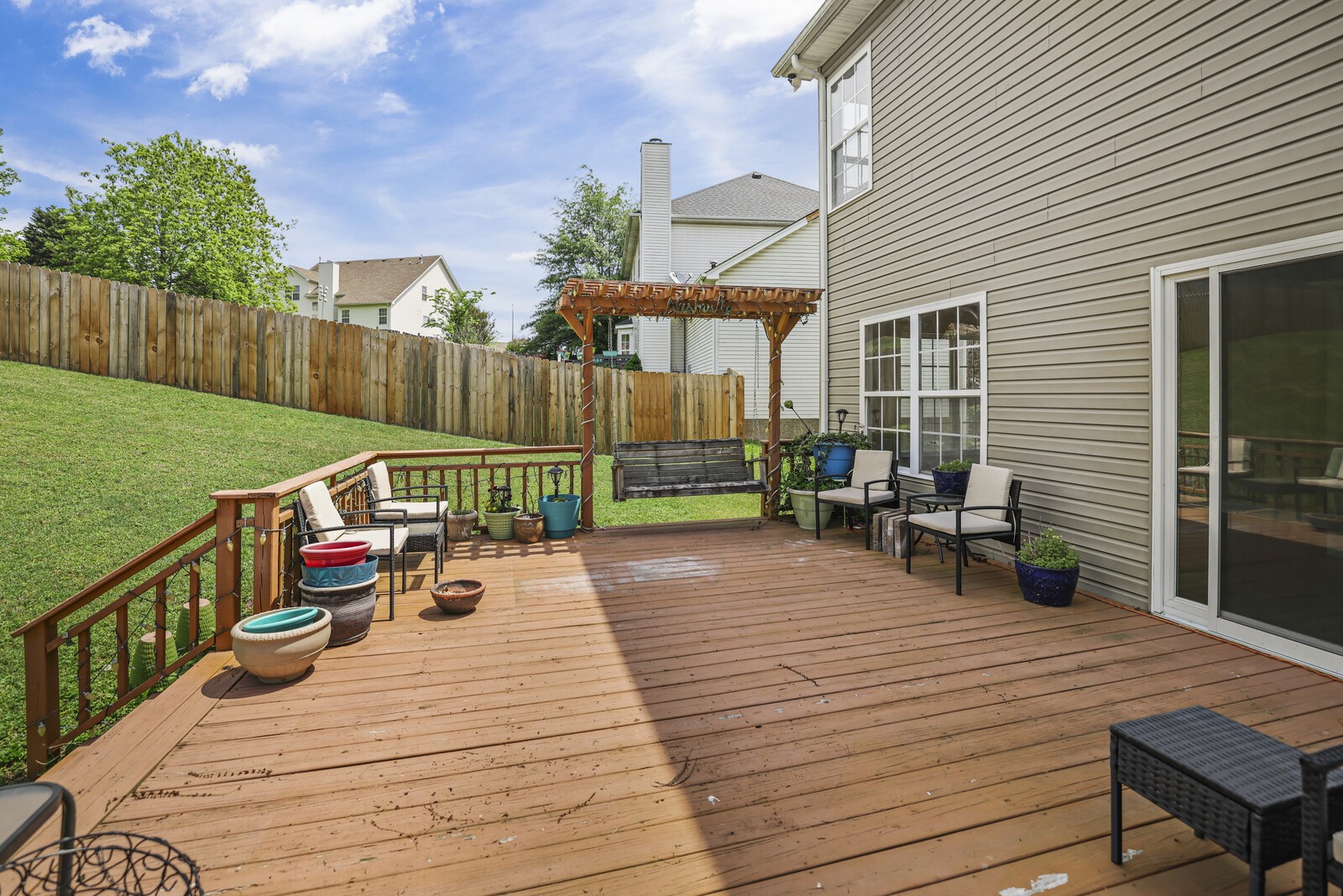 128 Rose Garden Ln
