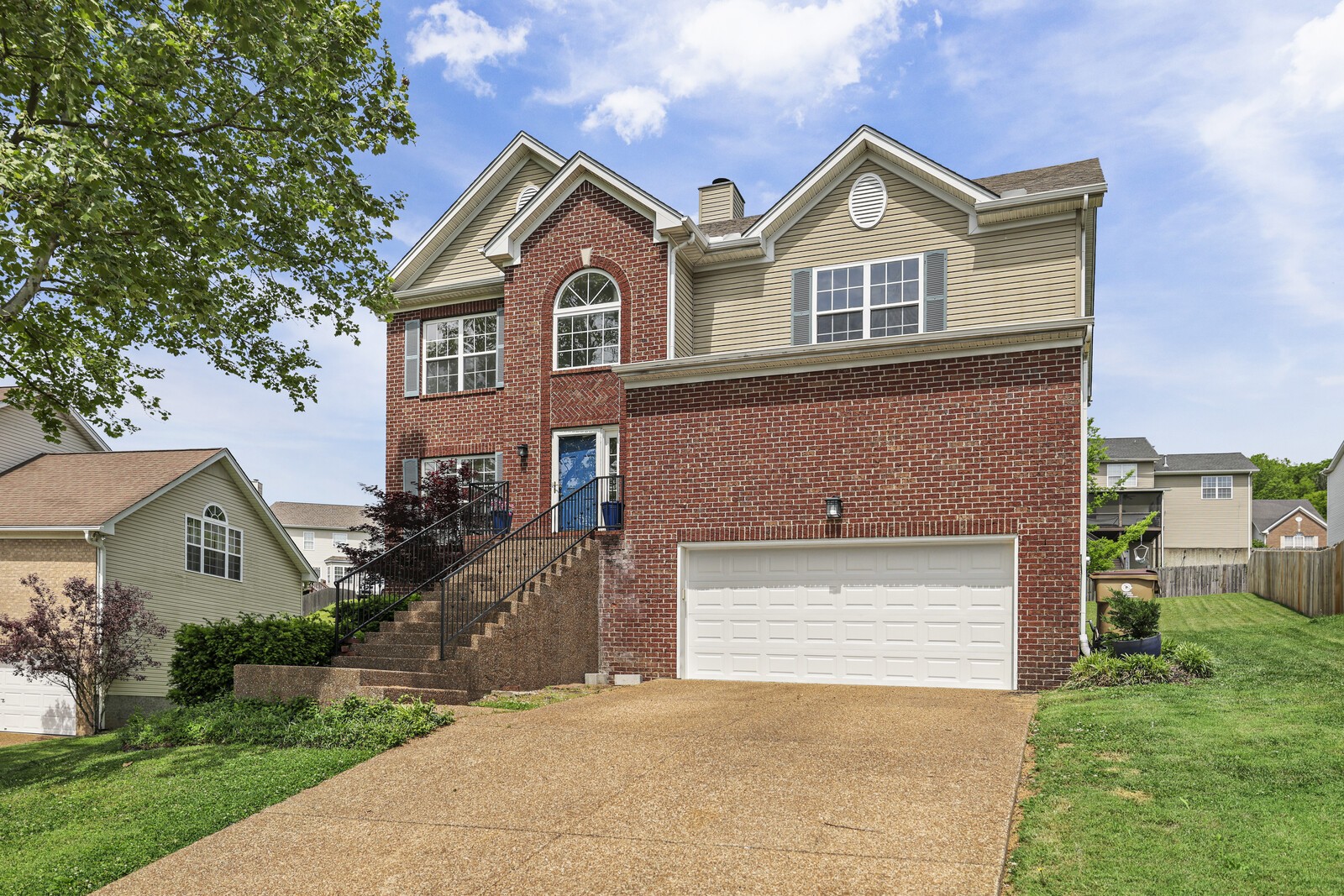 128 Rose Garden Ln