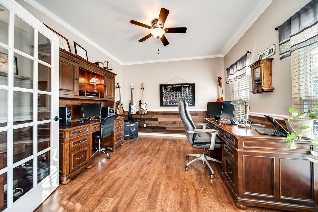 106 Camarado Ln