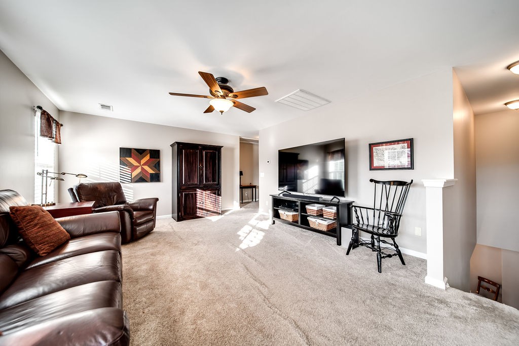 106 Camarado Ln