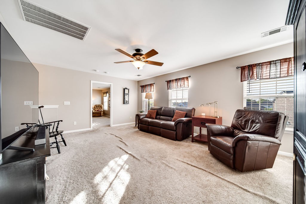 106 Camarado Ln