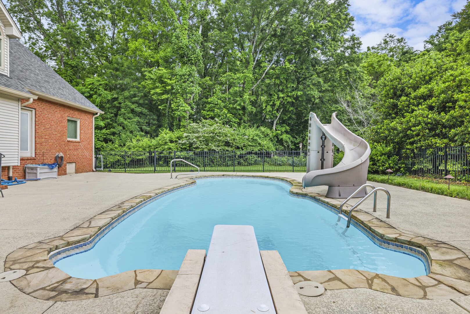 210 Martha Leeville Rd