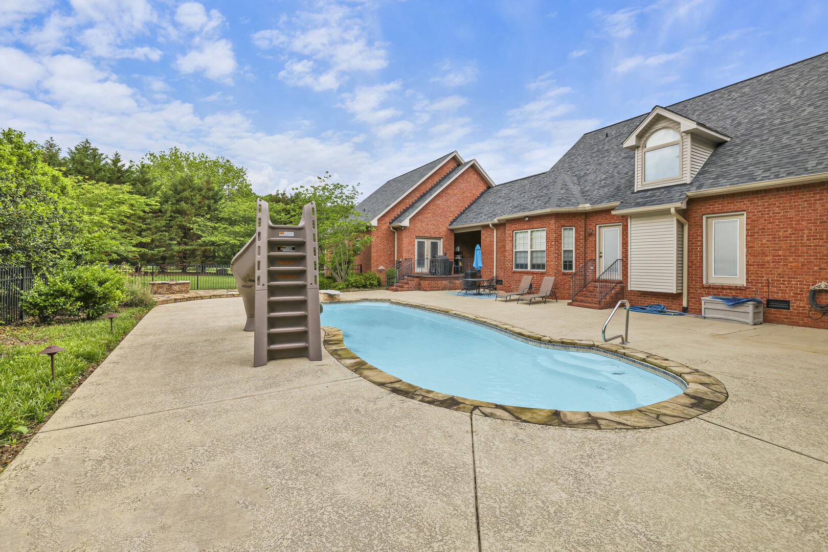 210 Martha Leeville Rd