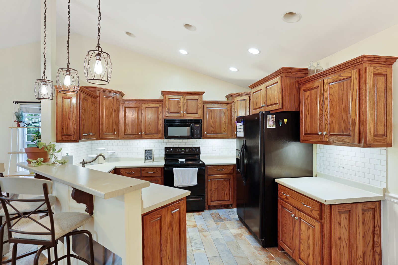 1602 Tree Trunk Ln