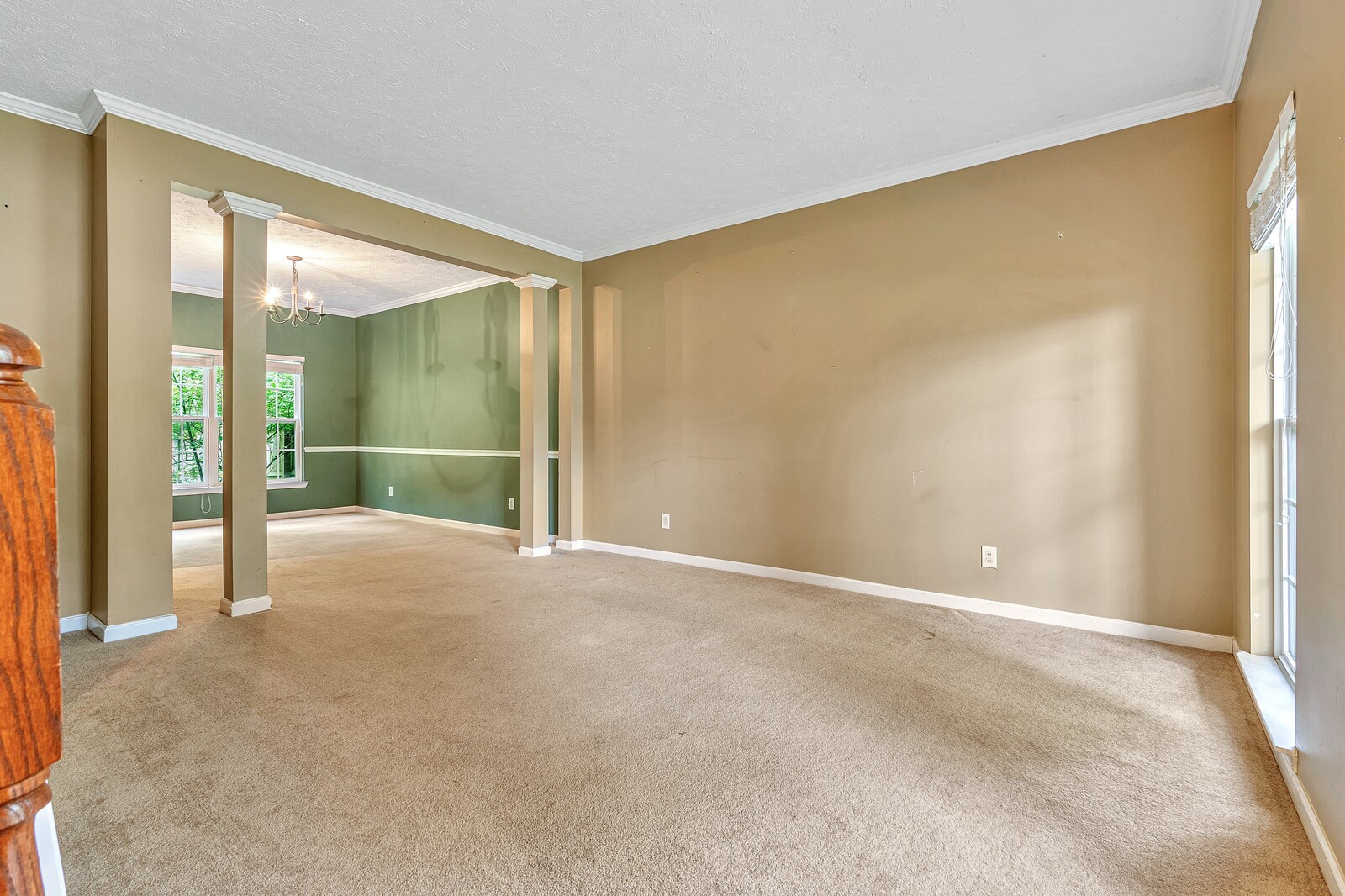 7013 Calderwood Dr