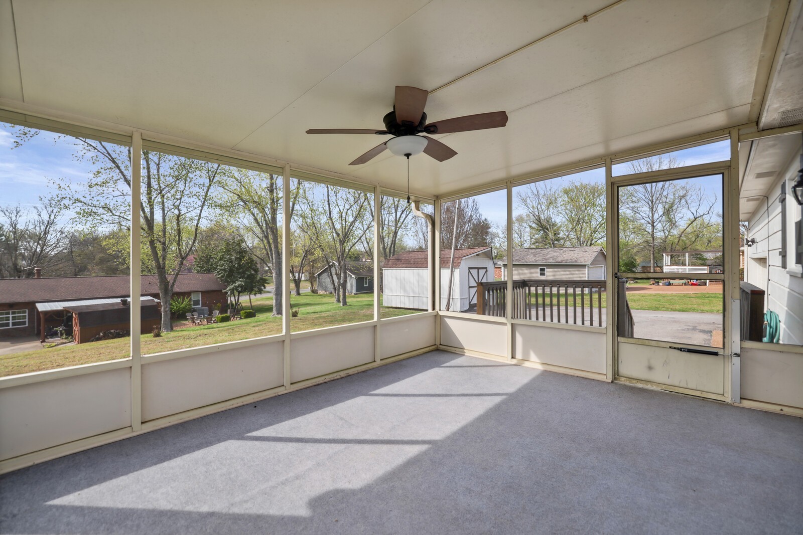 28 Brookside Ct