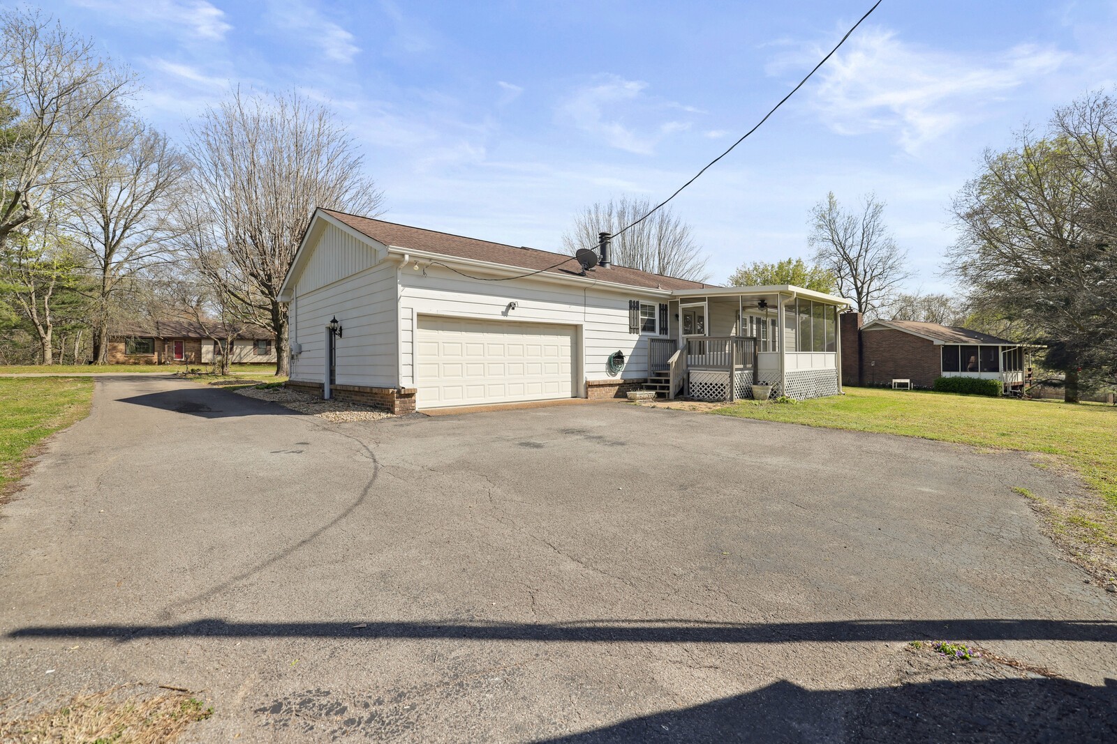 28 Brookside Ct