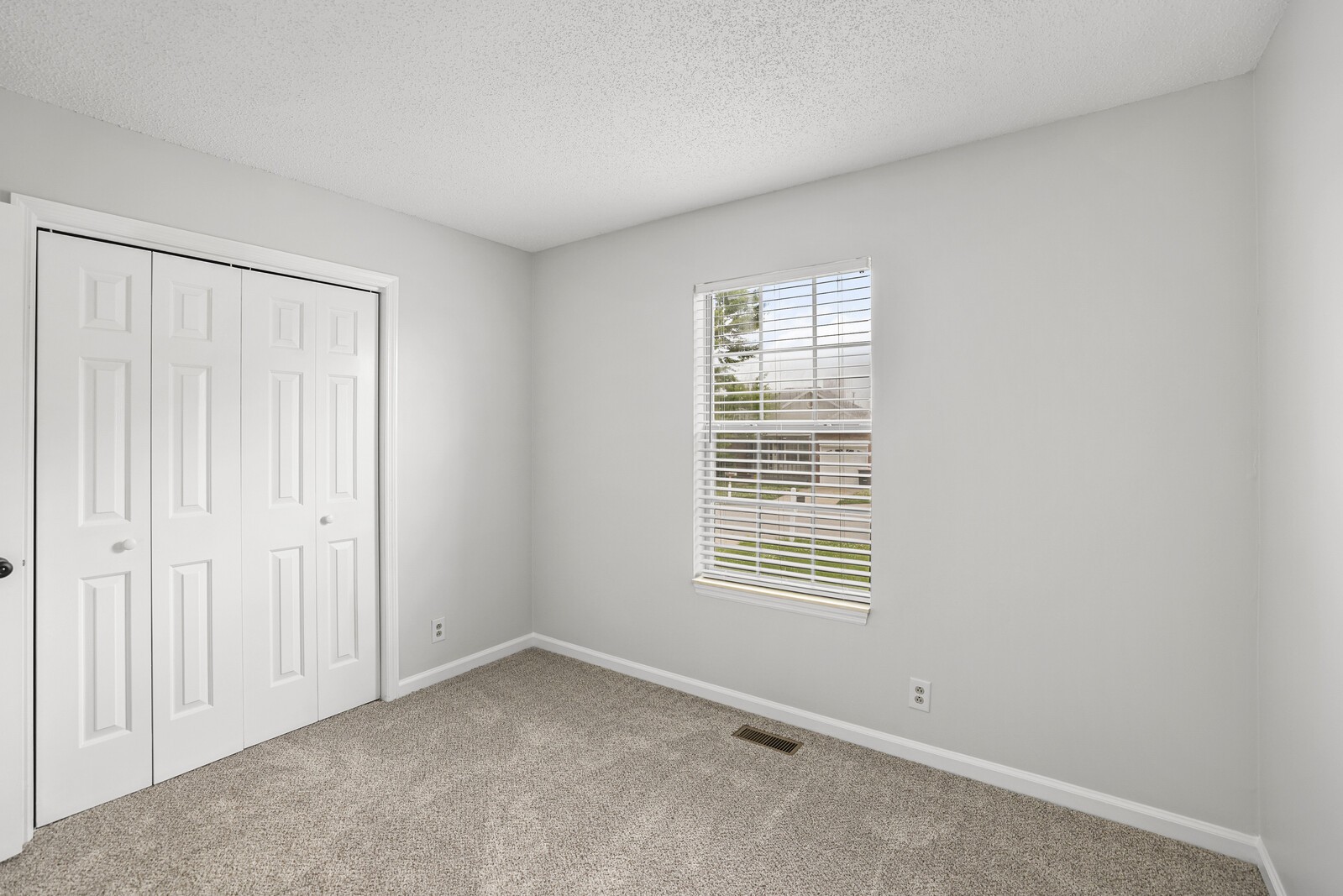 1844 Timberline Pl