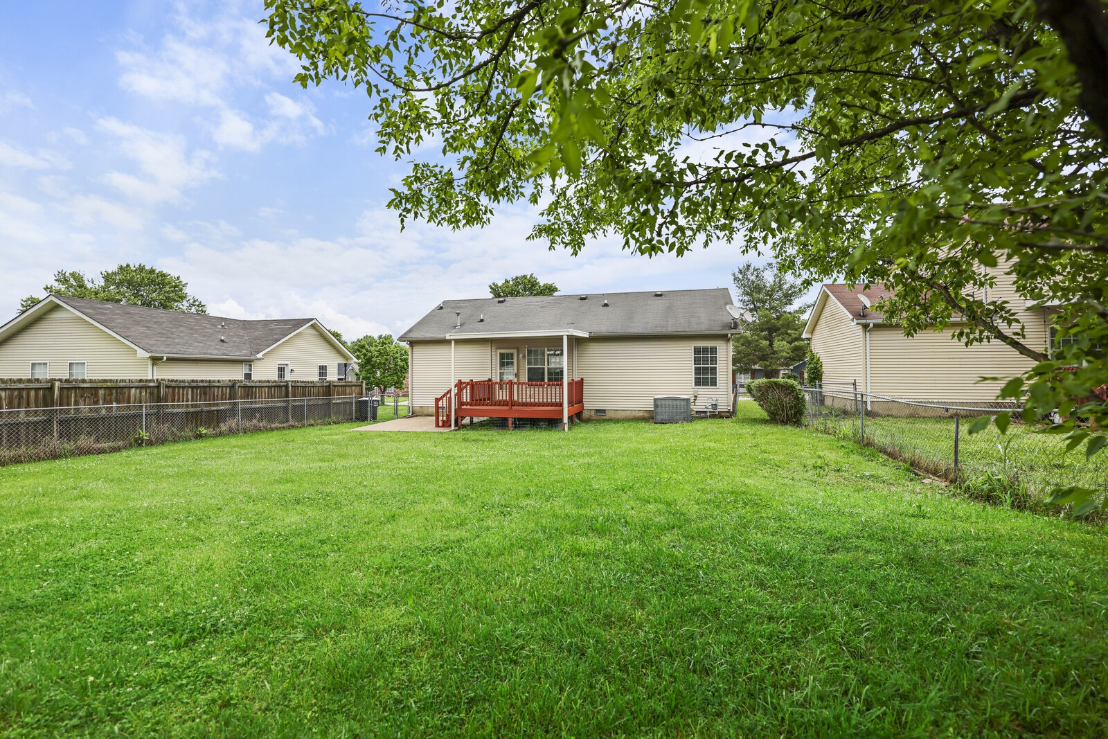 1844 Timberline Pl