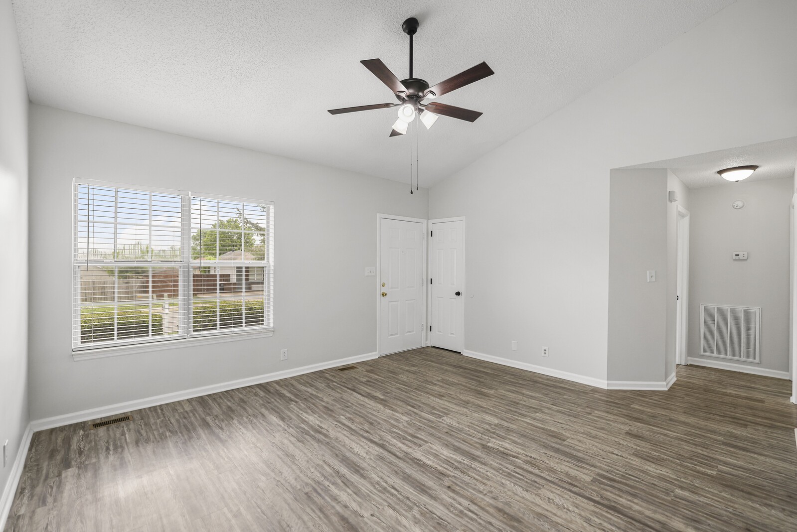 1844 Timberline Pl