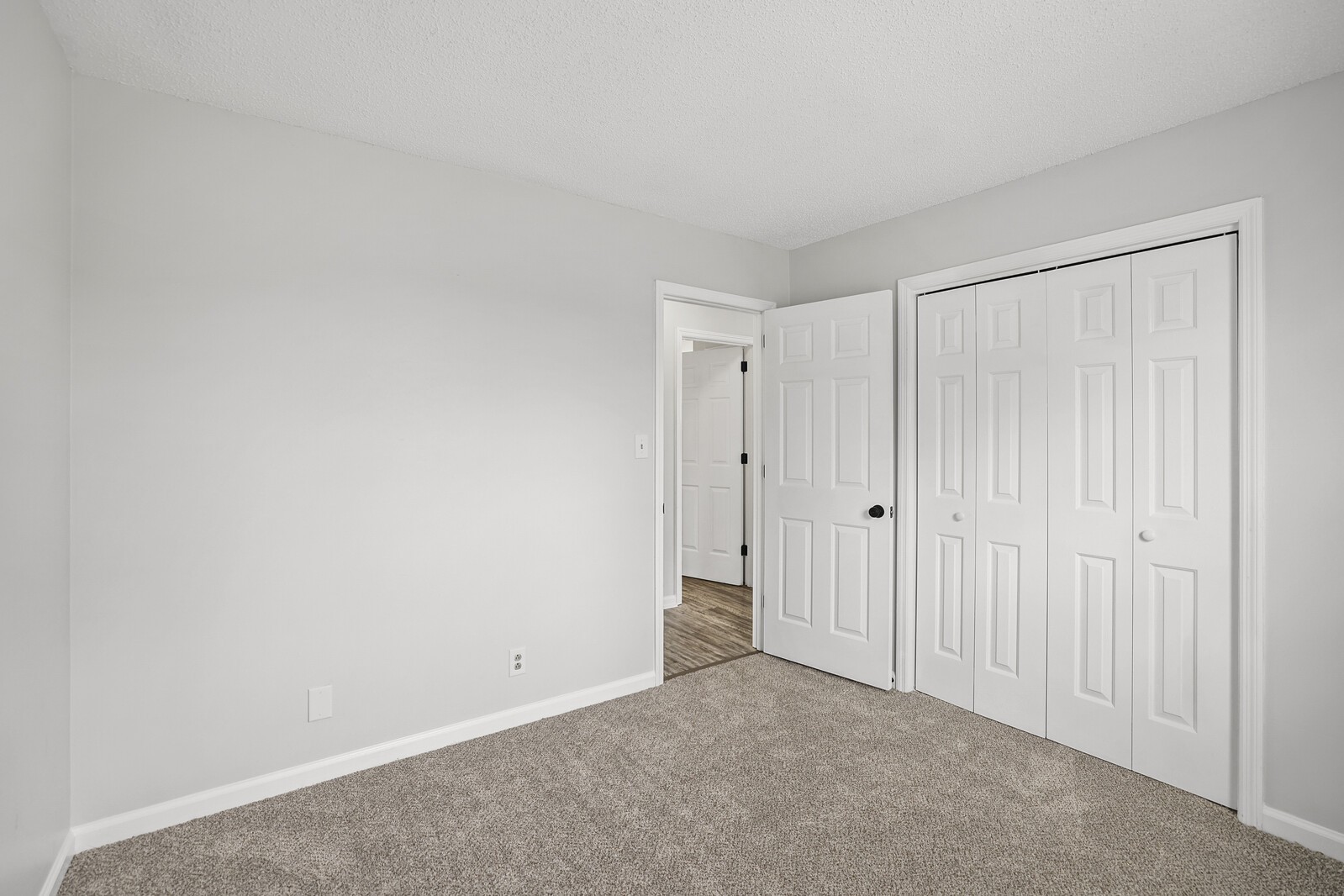 1844 Timberline Pl