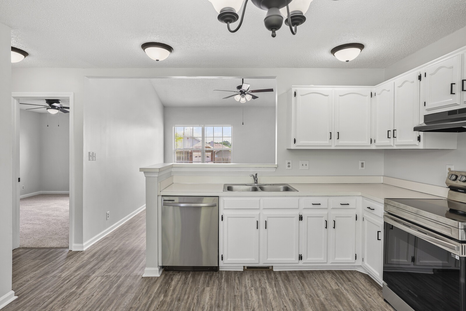 1844 Timberline Pl