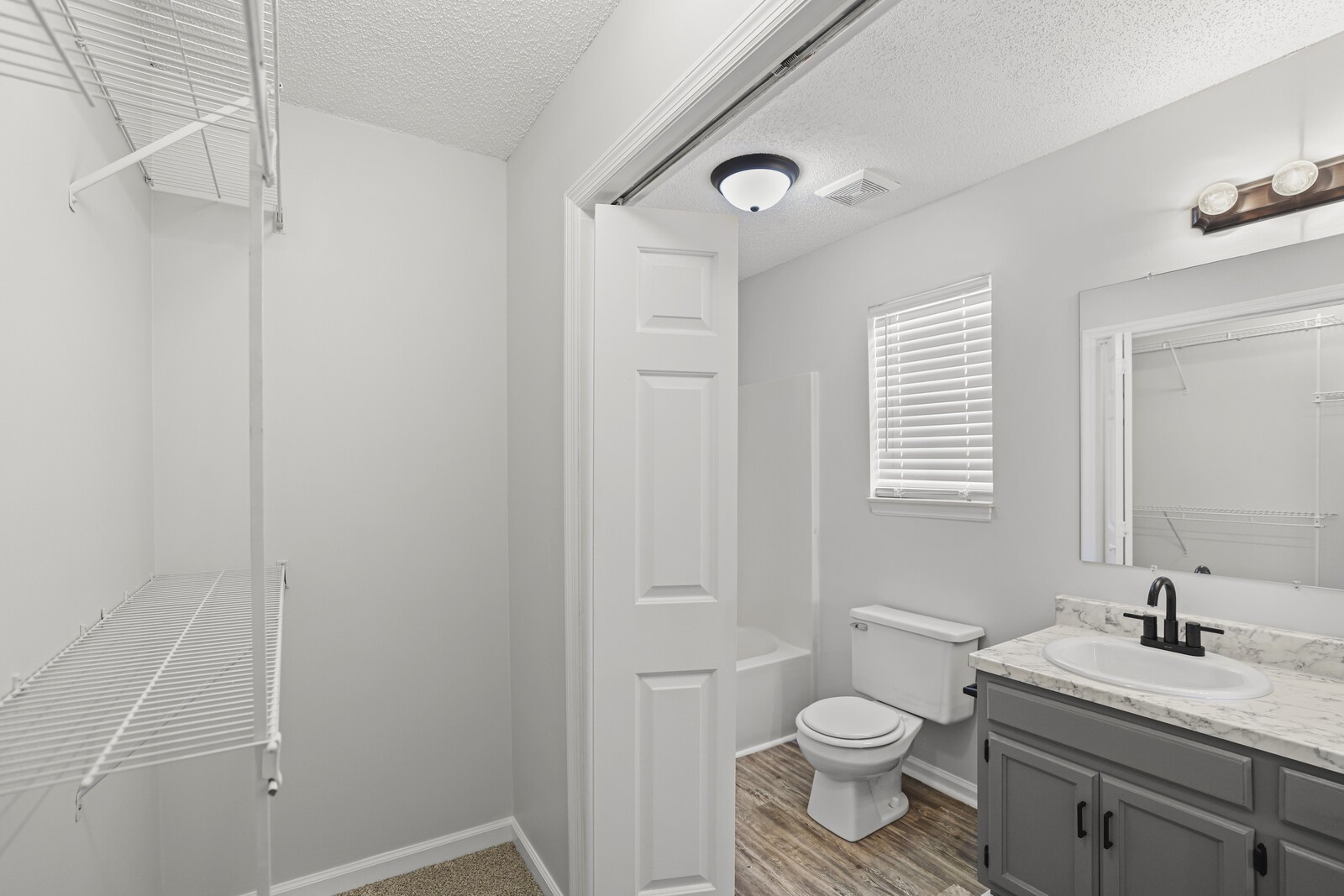 1844 Timberline Pl