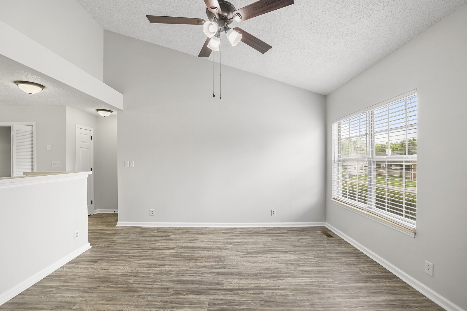 1844 Timberline Pl