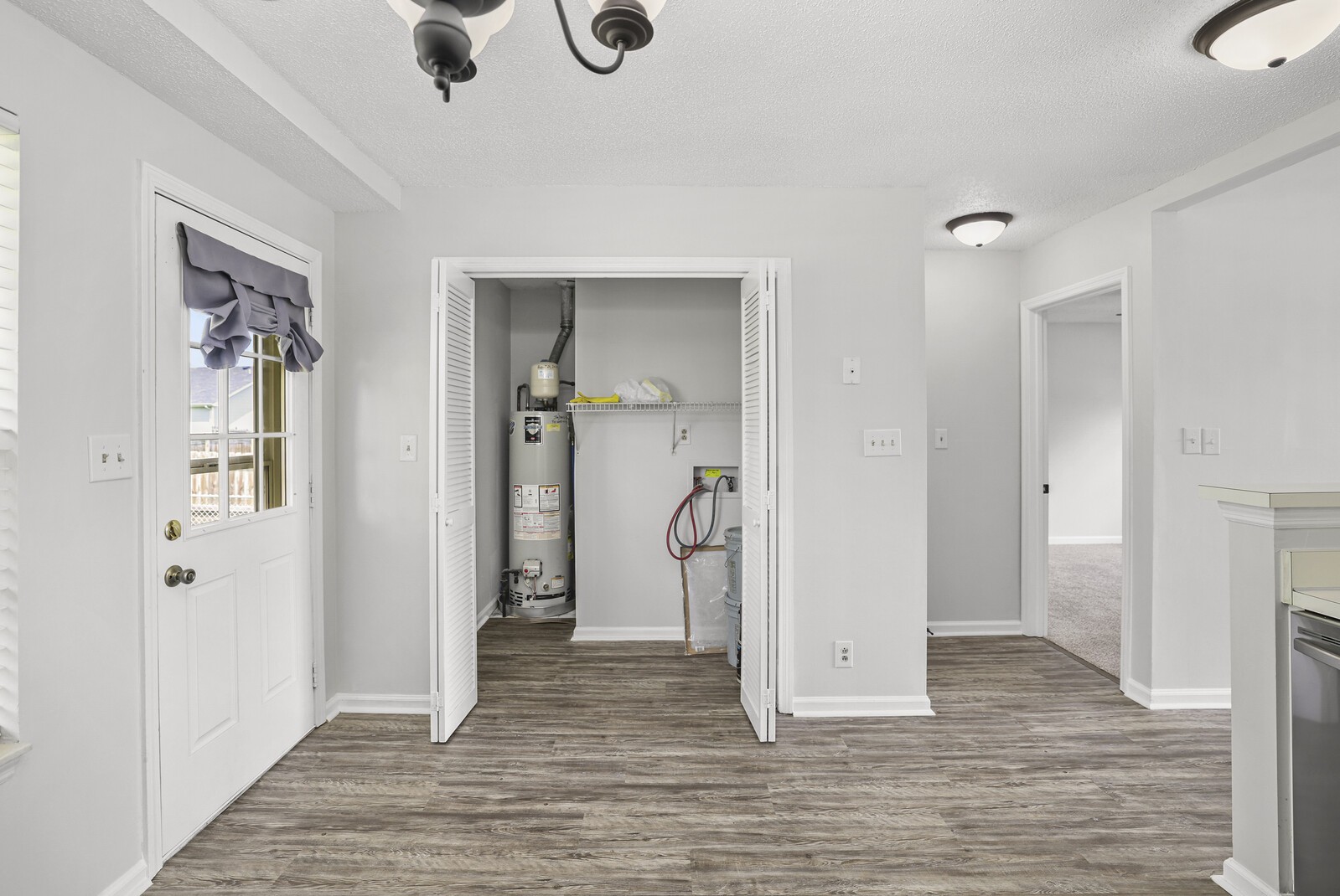 1844 Timberline Pl
