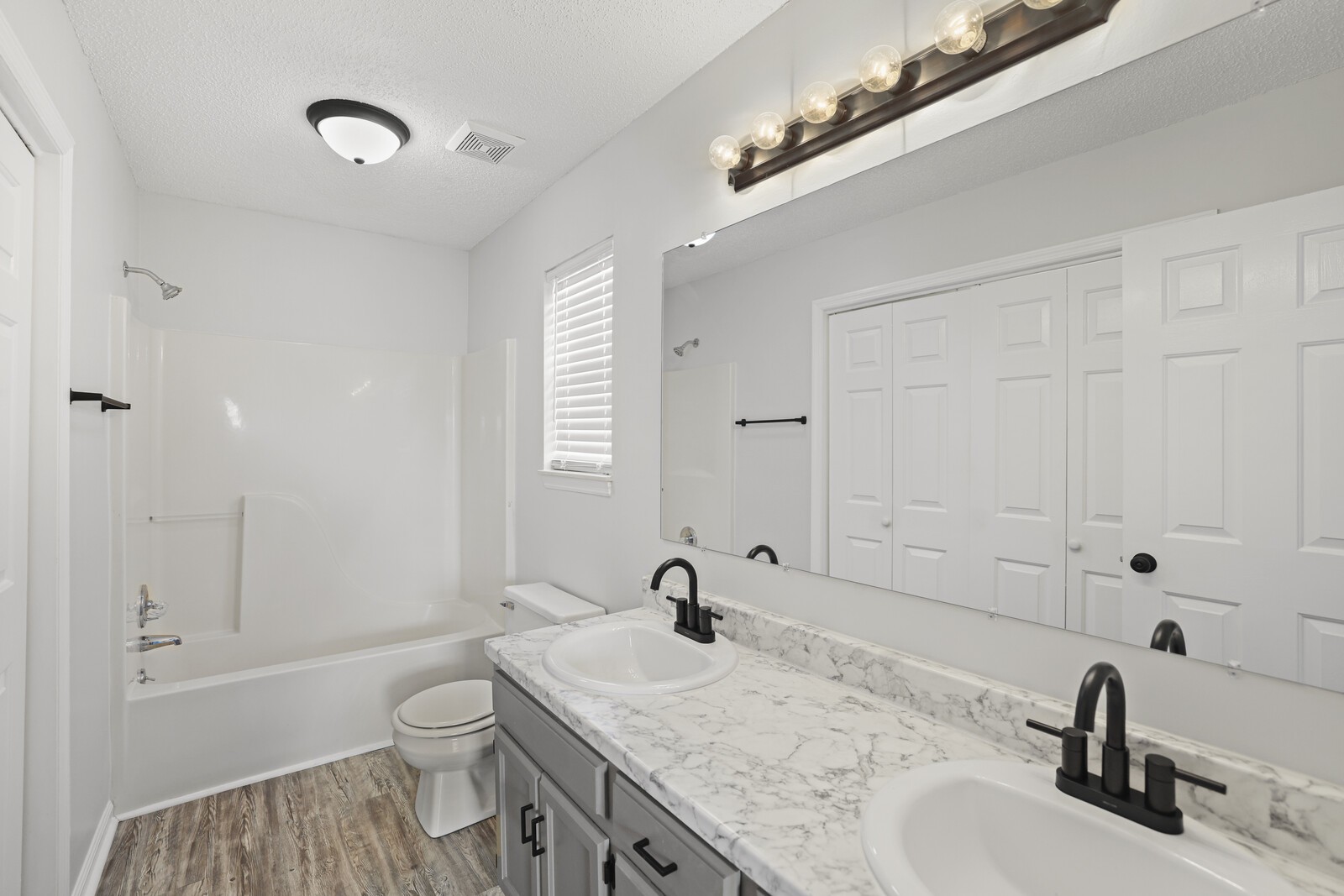 1844 Timberline Pl