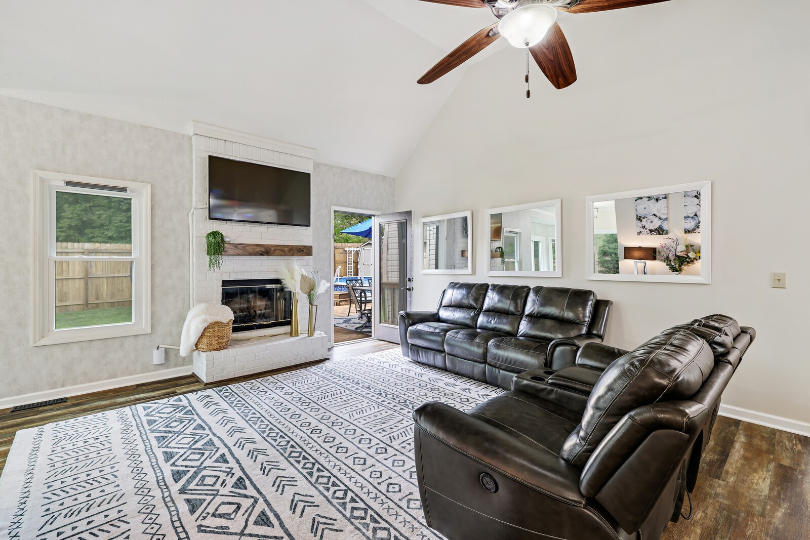 202 Springbrook Blvd
