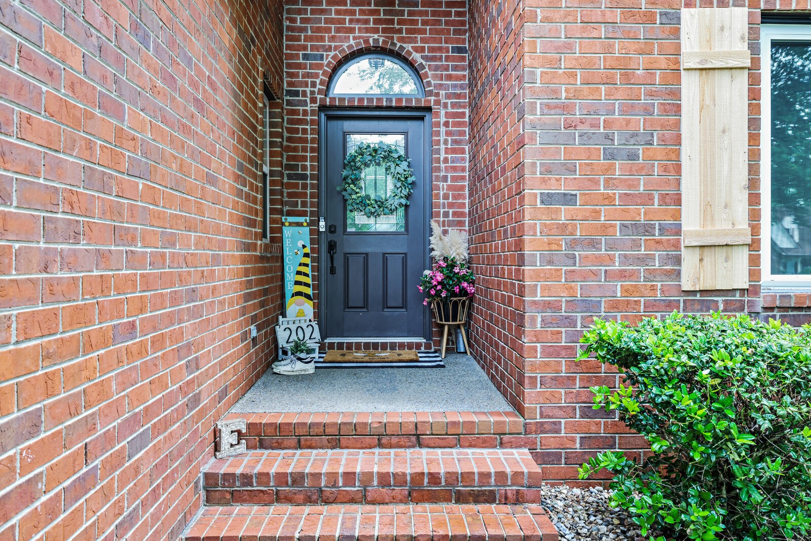 202 Springbrook Blvd