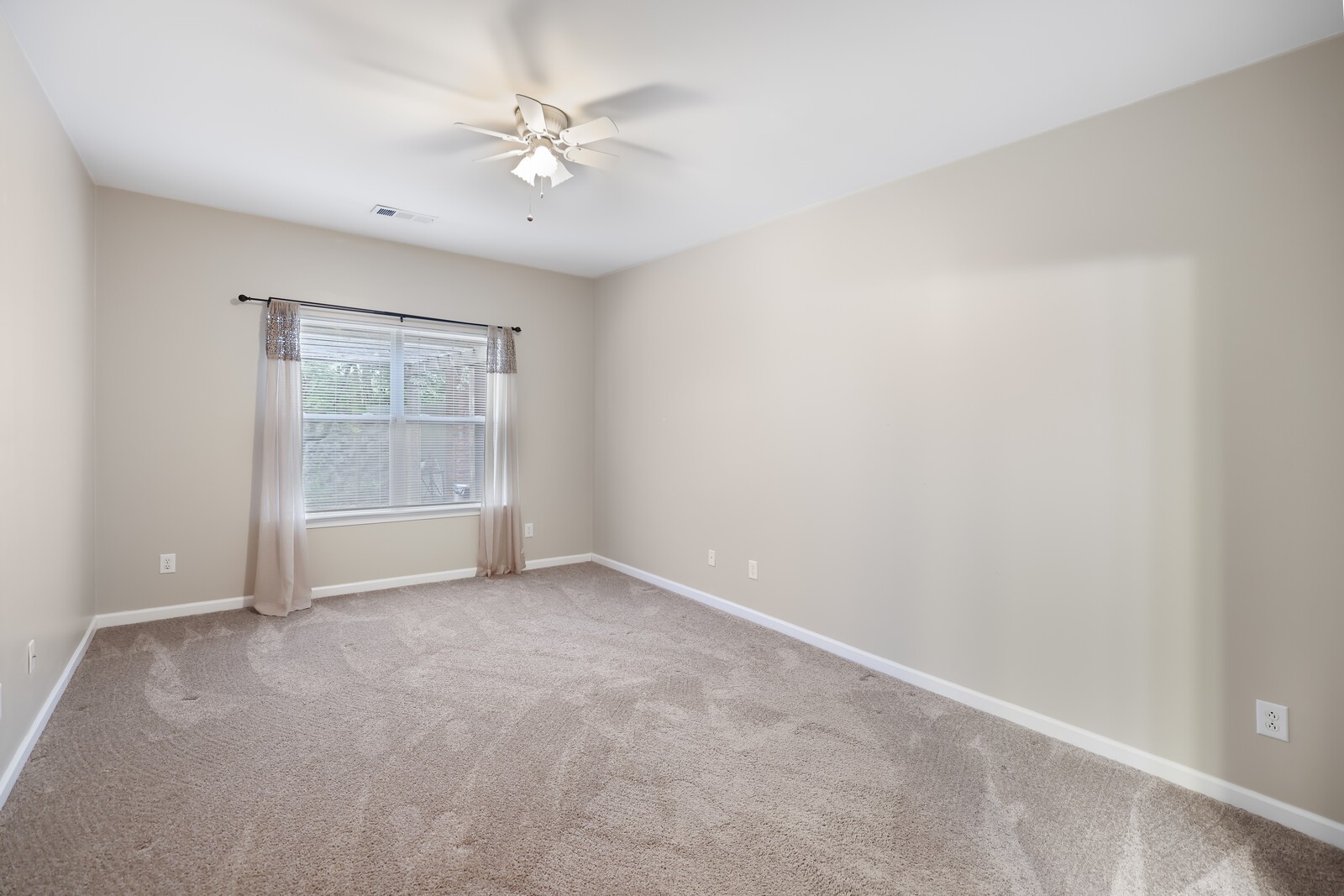 136 Kenton Loop