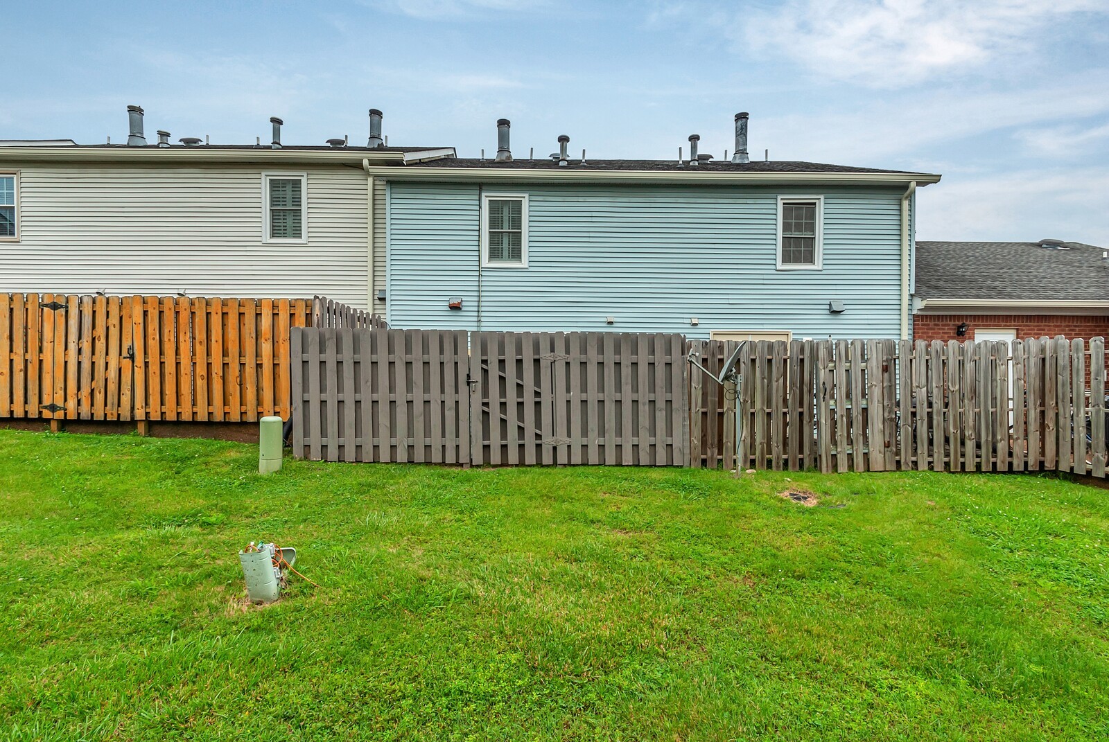2105 Benton Hall Ct