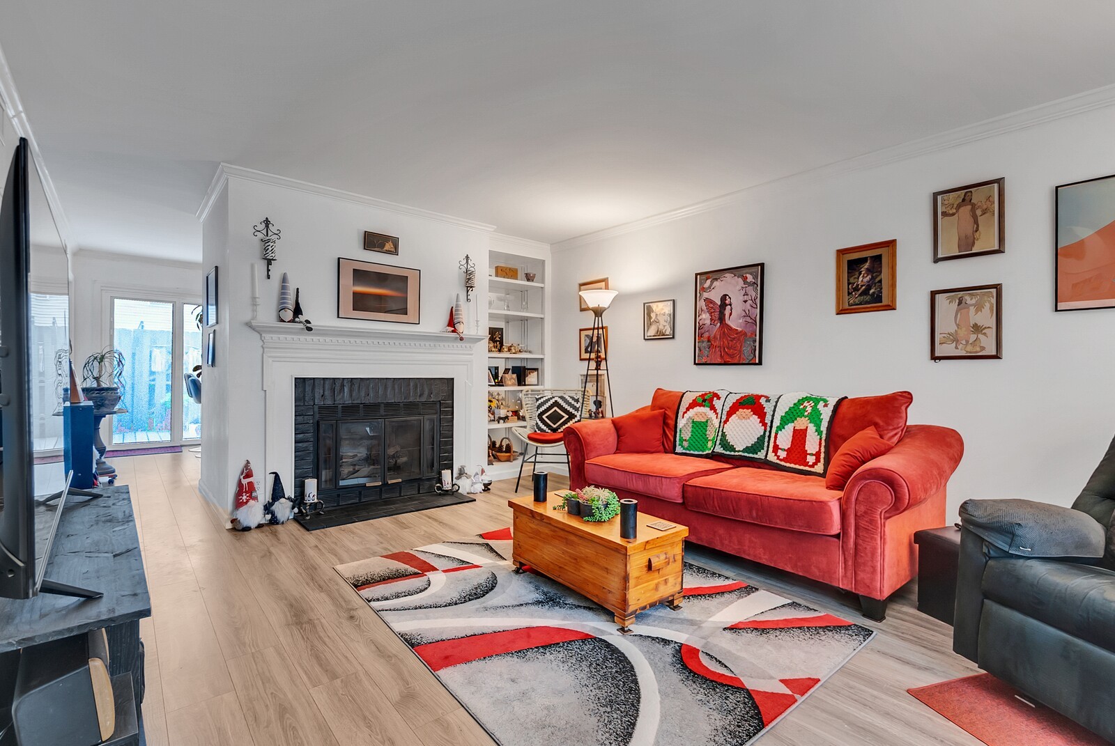 2105 Benton Hall Ct