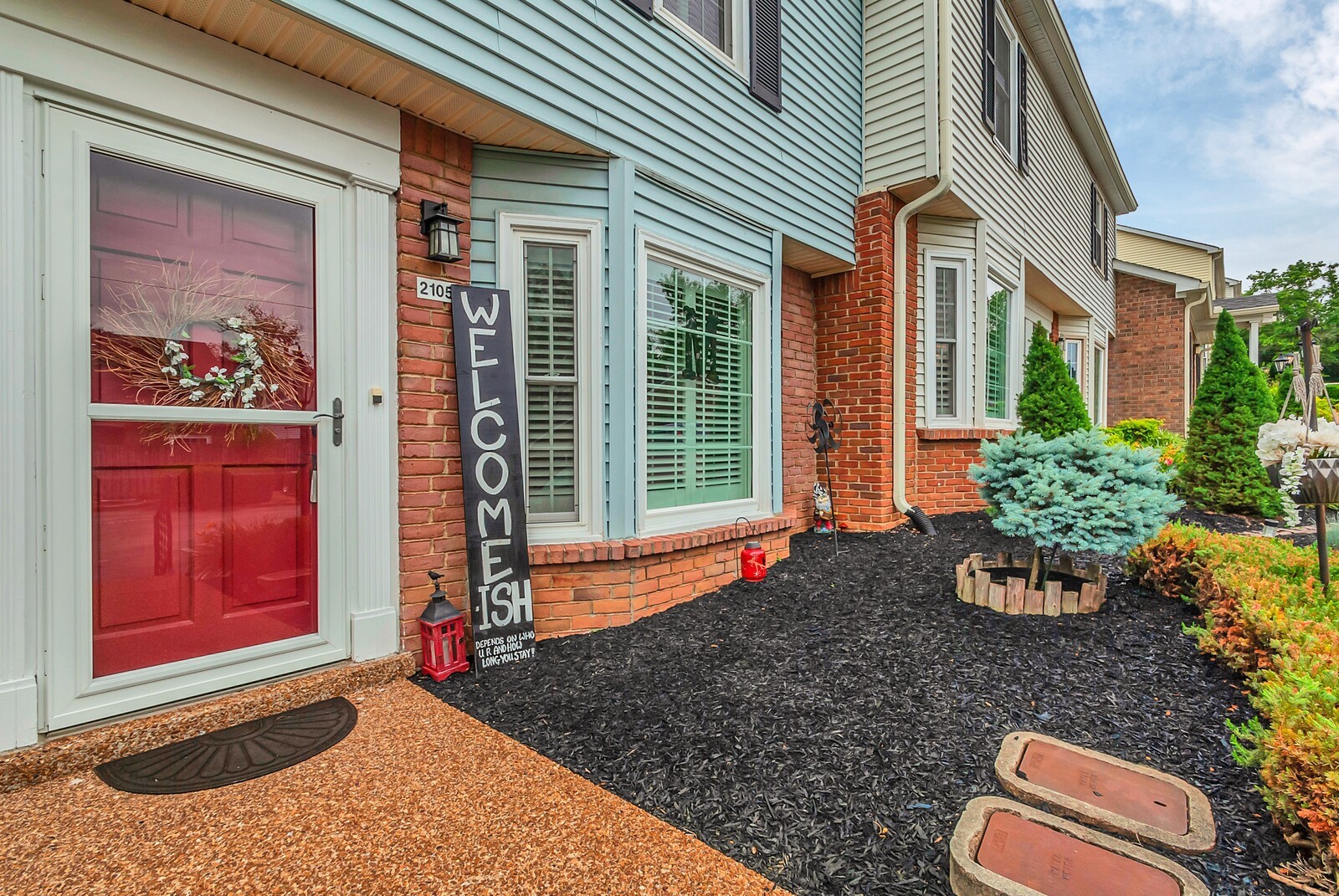 2105 Benton Hall Ct