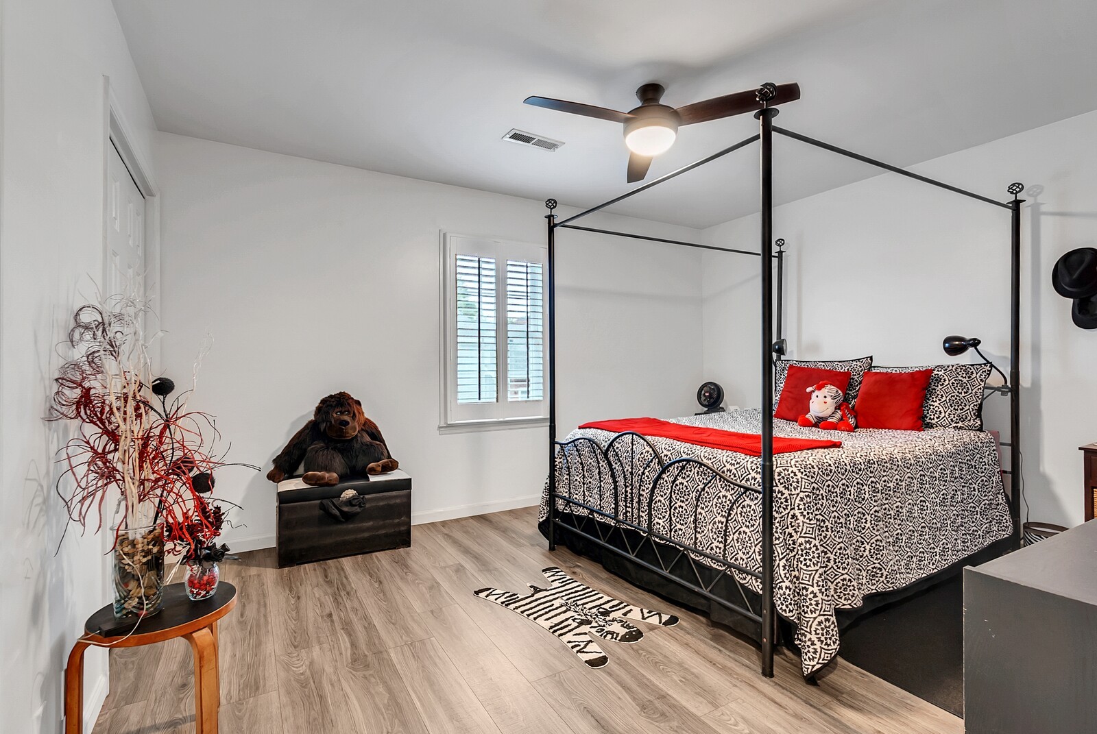 2105 Benton Hall Ct