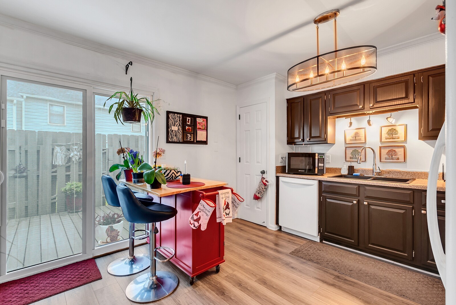 2105 Benton Hall Ct